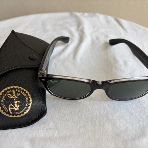 Ray-Ban Sunglasses - \